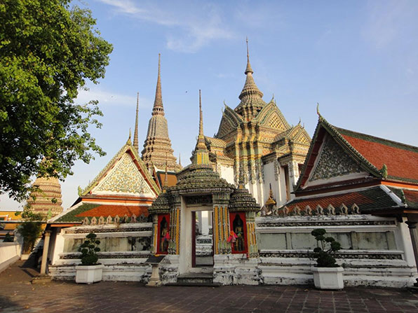 Wat Pho thai massage school